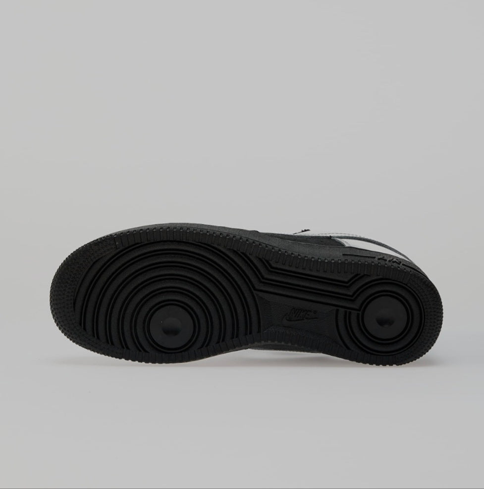 Nike Air Force 1 Retro Negru / Crom
